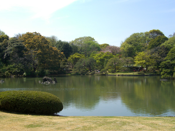 六義園